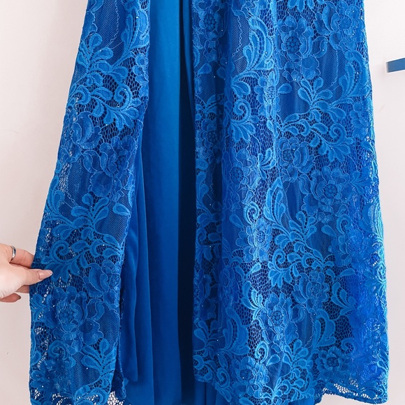 La Femme Blue Sparkle Prom Dress!! - Picture 10 of 15